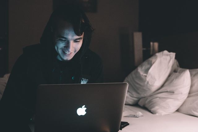 laptop-2561505_1280 How can Build Alpha Help